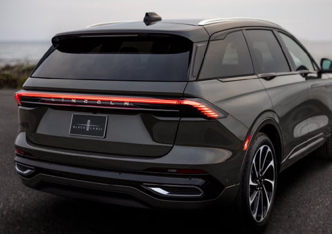 The rear of a 2024 Lincoln Black Label Nautilus® SUV displays full LED rear lighting. | Pugmire Lincoln of Marietta in Marietta GA